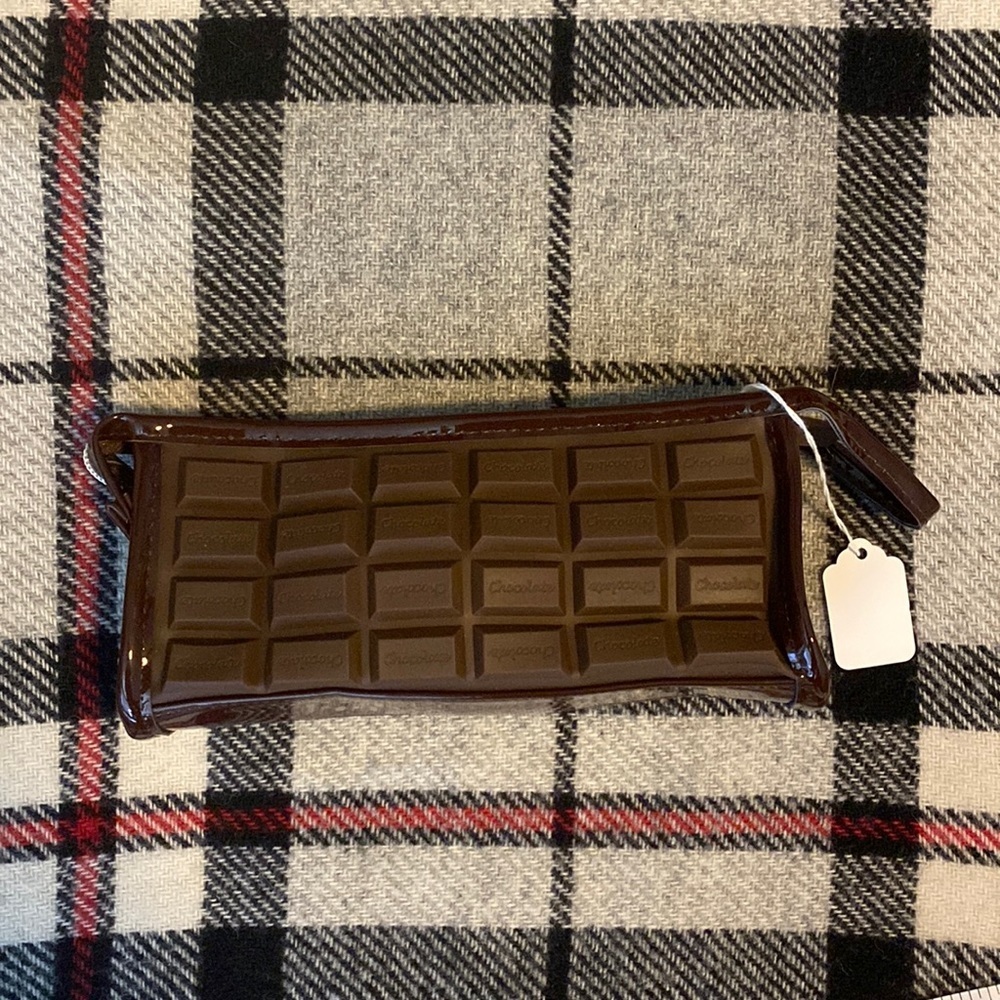 Decca C Cocoa Chocolate Brown Smells Like Chocolate! Handbag Cosmetic Bag NEW
